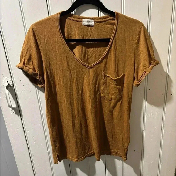Anthropologie The Lars Classic V-Neck Tee by T.La - Picture 3 of 7